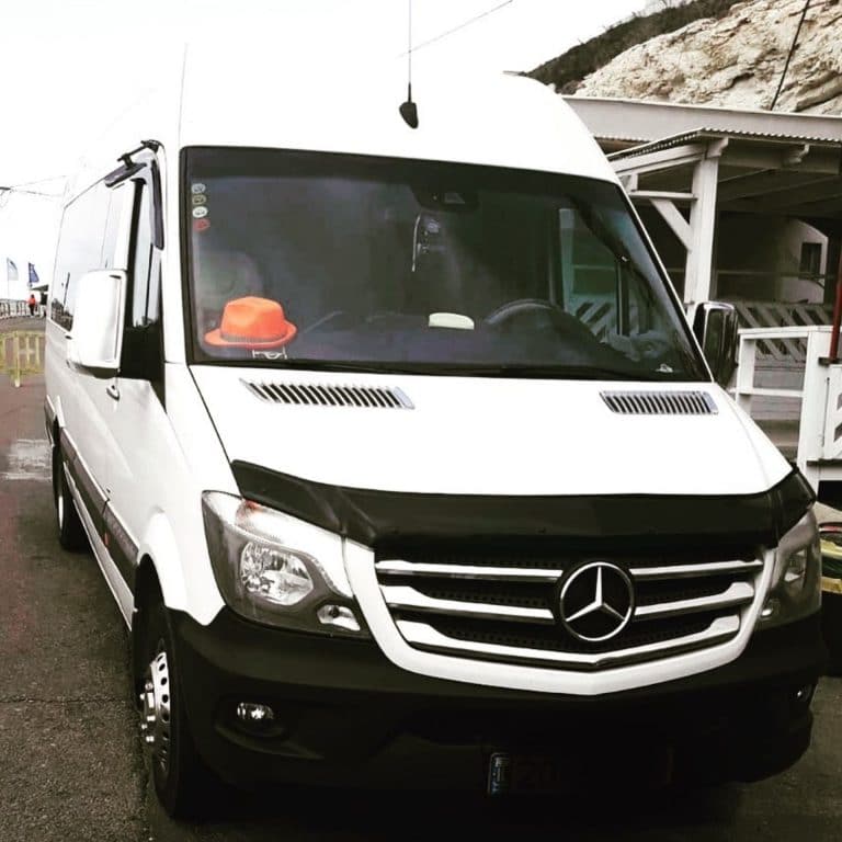 מיניבוס 15 מקומות