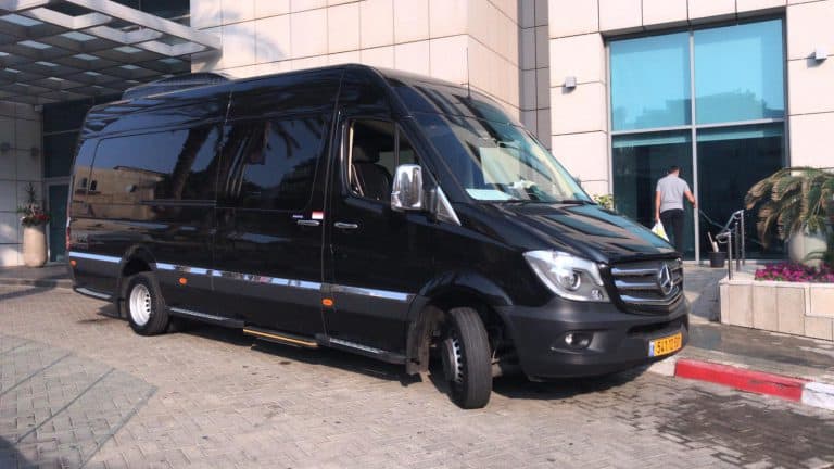 מונית גדולה בצפון